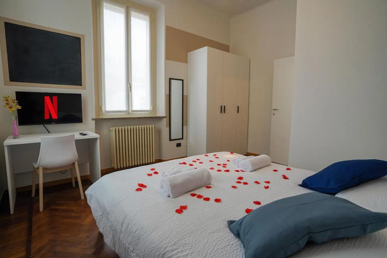 Azalea Suite Leonardo Academy, Mxp & Lakes Sesto Calende 0*,  Italy