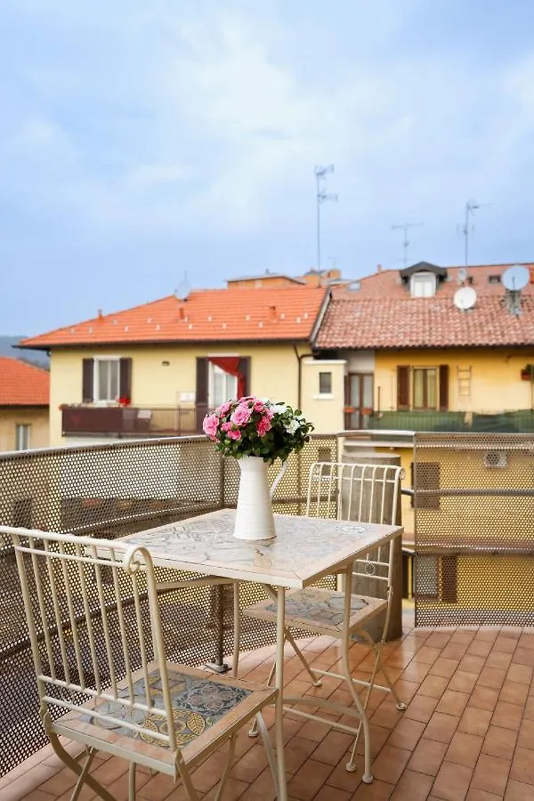 Azalea Suite Leonardo Academy, Mxp & Lakes Sesto Calende 0*,